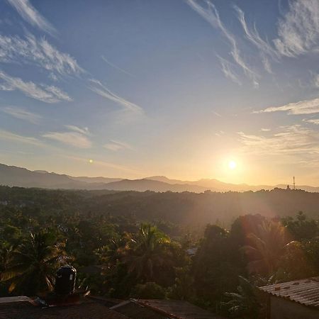 Dreamscape Home Stay Kandy Exteriér fotografie